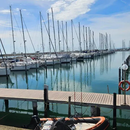 Appartement - Marina -parking - Wi-fi *